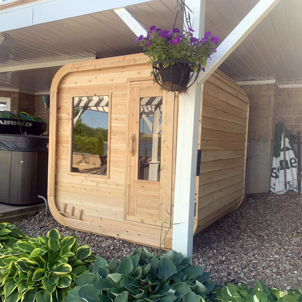 CT Luna Sauna lifestyle view