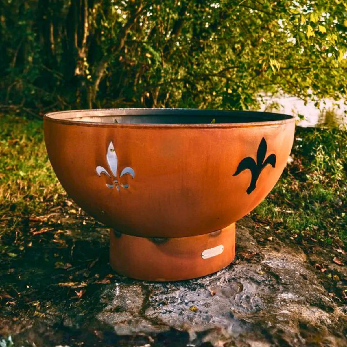Fleur de Lis Fire Pit