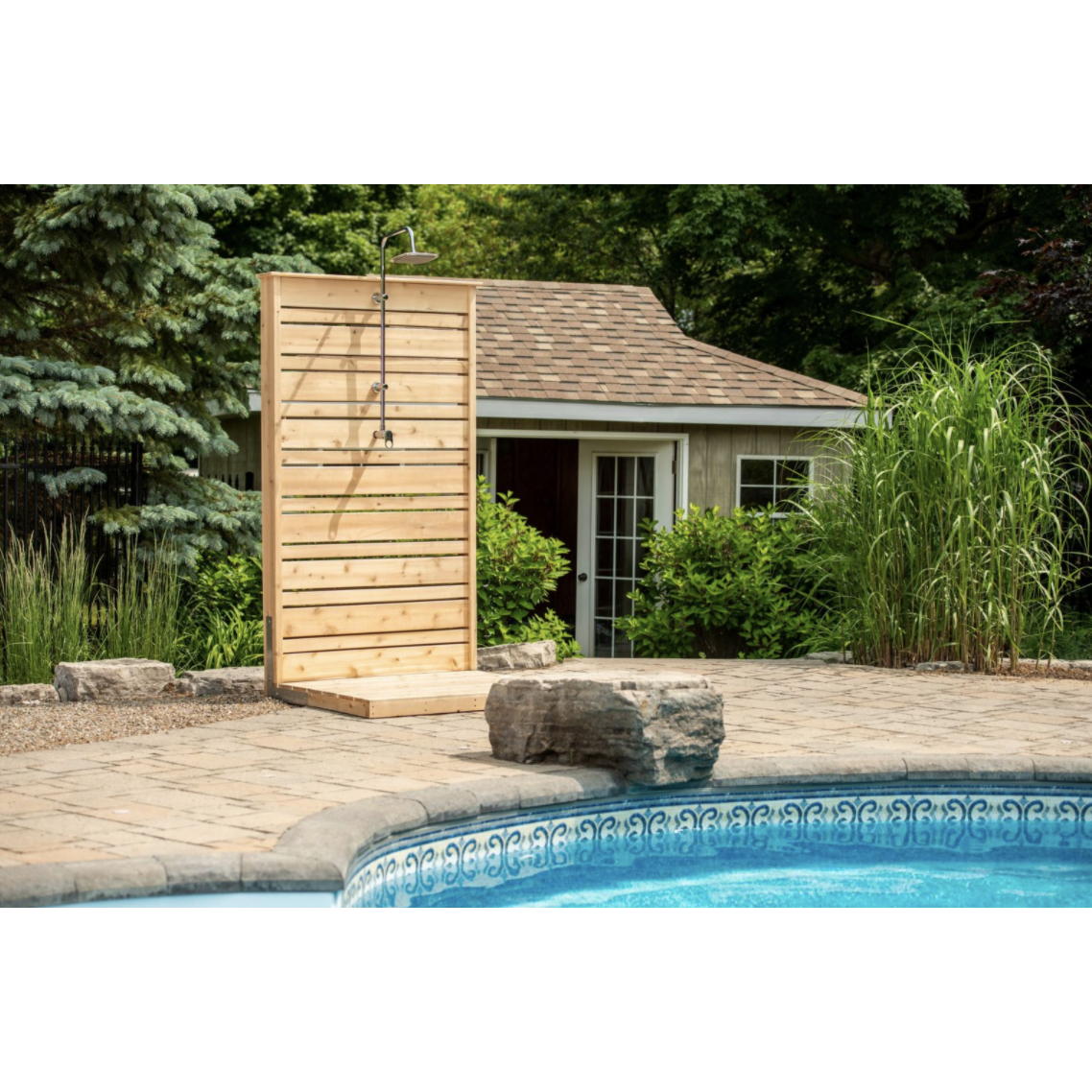 CT Savannah Outdoor Shower rainfall shower head detail