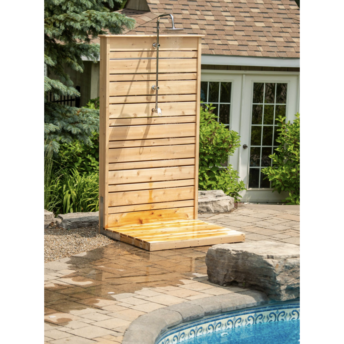 CT Savannah Outdoor Shower full unit isolated view